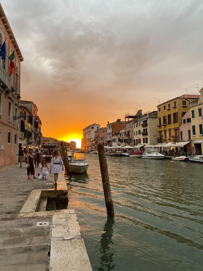 Lejlighed Casa Virginia Direct At The Canal Cannaregio With Own Roof Terrace Venedig