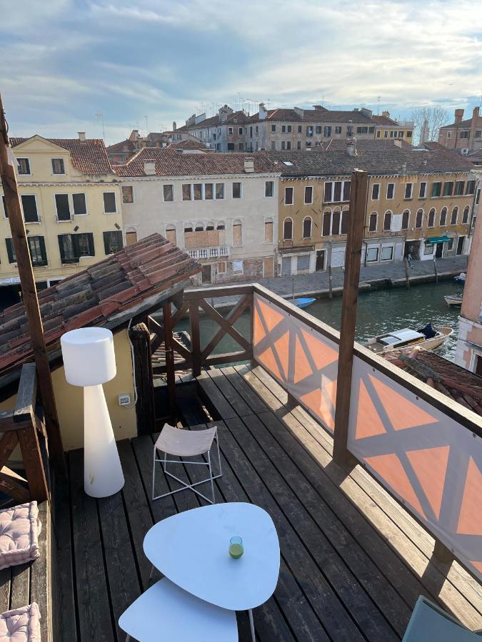 Casa Virginia Direct At The Canal Cannaregio With Own Roof Terrace Lejlighed